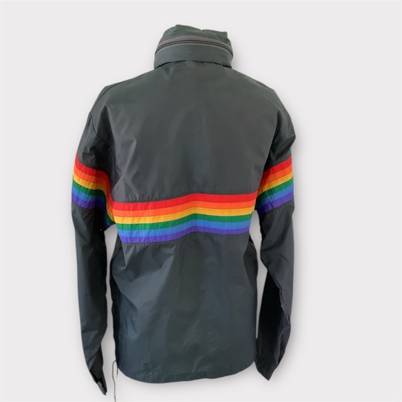 Vintage OP Windbreaker with Rainbow Stripes - Picture 4 of 6